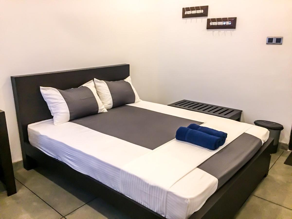 Us Motel Colombo Homagama Bagian luar foto
